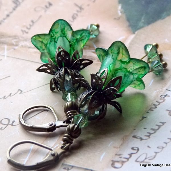 Green Hand Painted Lucite Flower Earrings, Floral Boho Vintage Style Filigree 