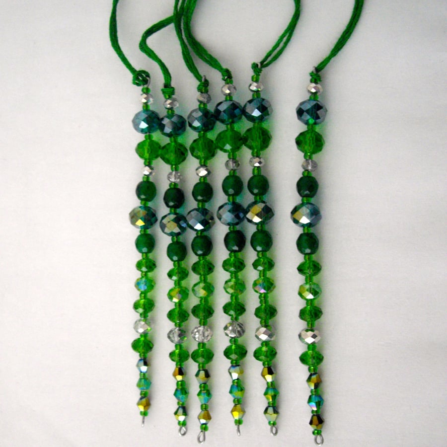 Set of 6 x Hanging Green Icicle Decorations