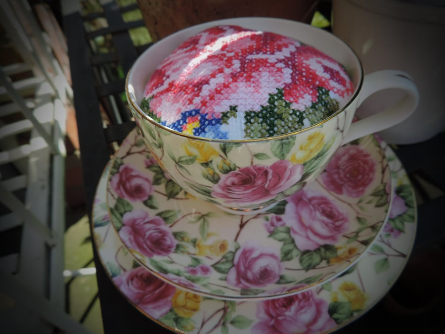 Vintage Style Tea Cup Pin Cushions