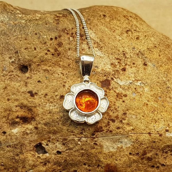 Tiny flower amber pendant necklace. 925 sterling silver