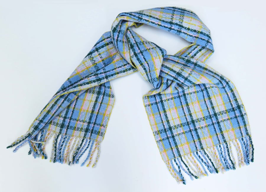 Handwoven tartan scarf