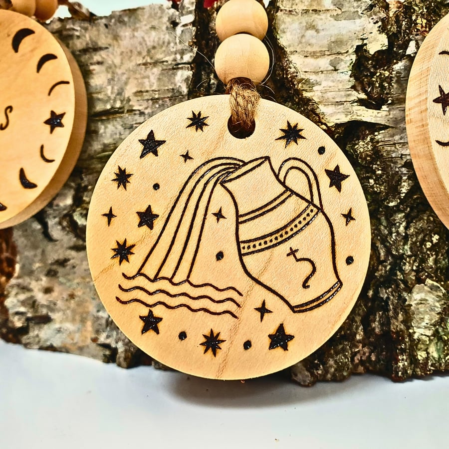 Aquarius Zodiac Star Sign Wooden Keyring, Celestial Gift, Pyrography, Astrology