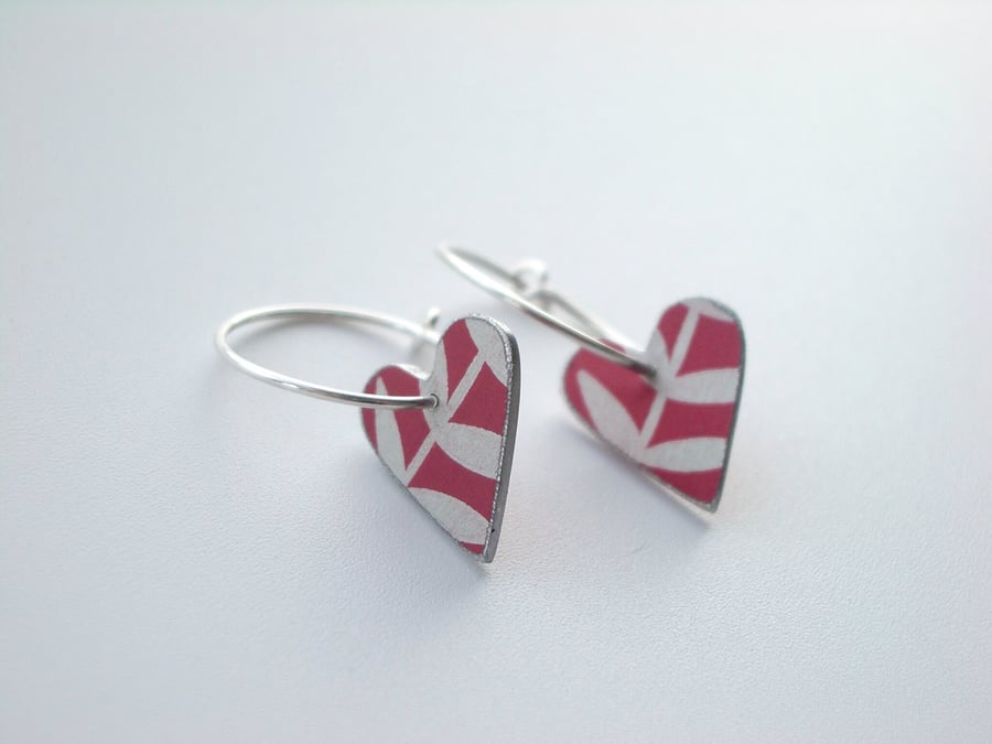 Heart hoop earrings in burgundy and silver