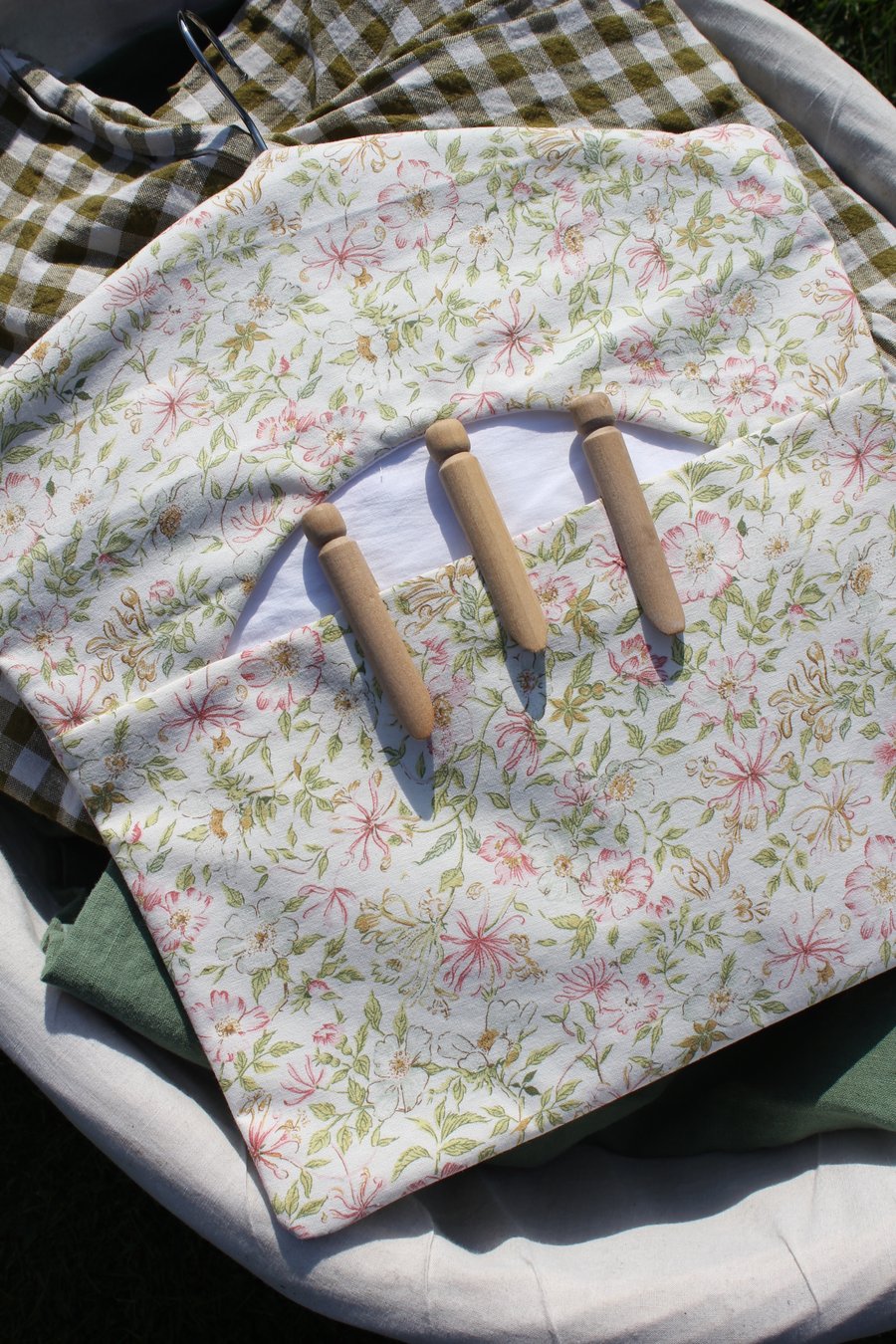 Honeysuckle rose fabric floral peg bag