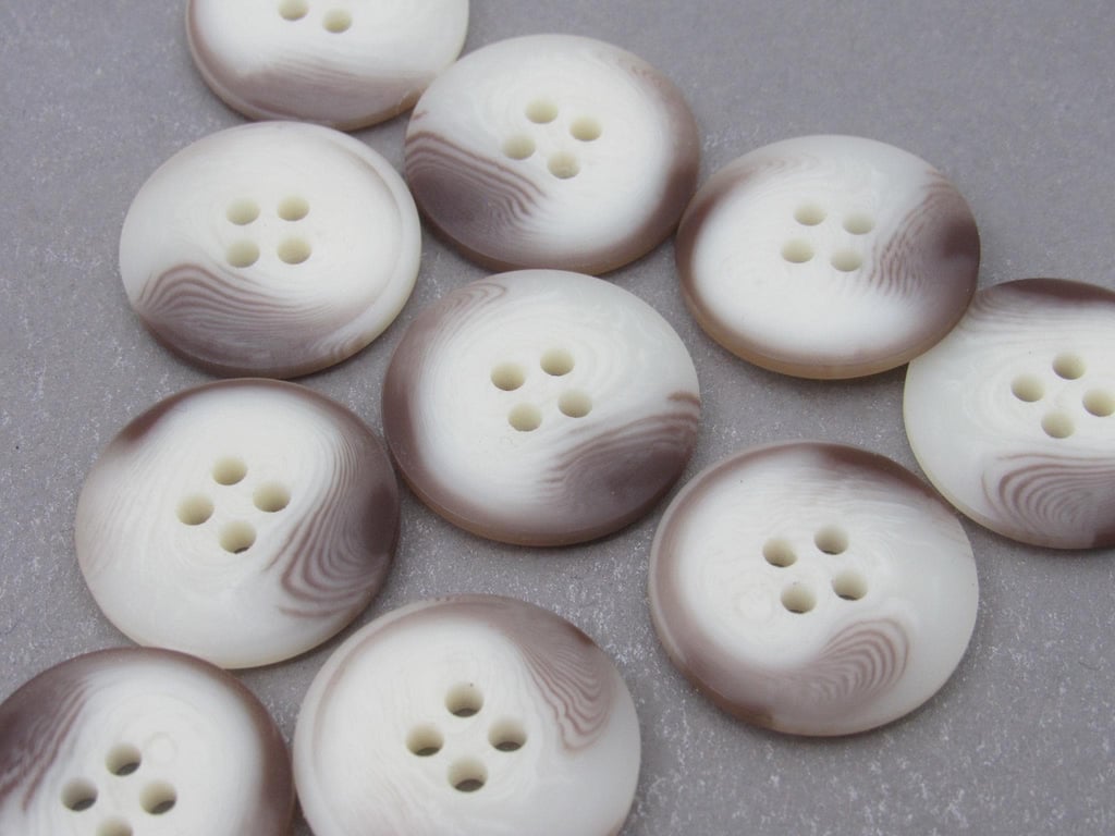 10 Brown and Cream Marbled Buttons