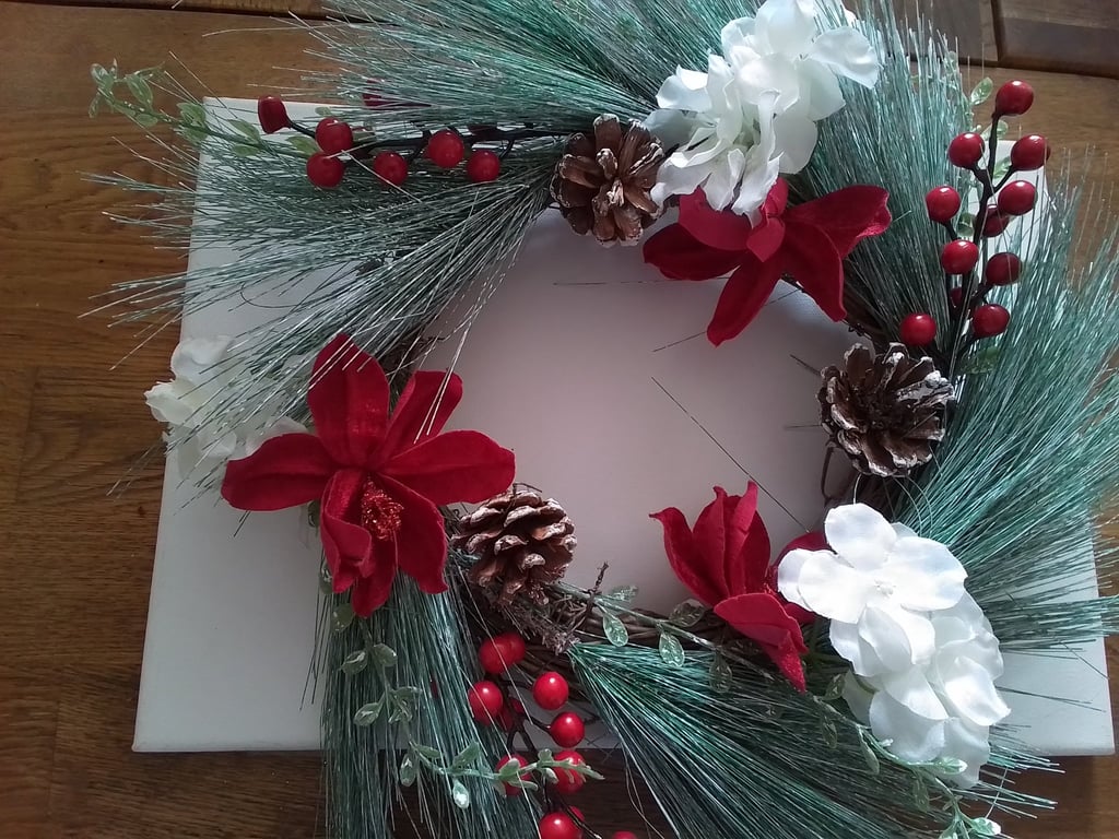 Christmas wreath. Ref 492