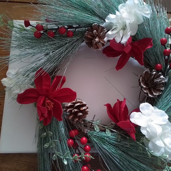Christmas wreath. Ref 492
