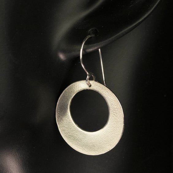 Silver Off-set Single Disc Drop Earring