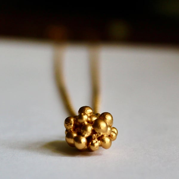  Gold-plated Granulation Ball Necklace