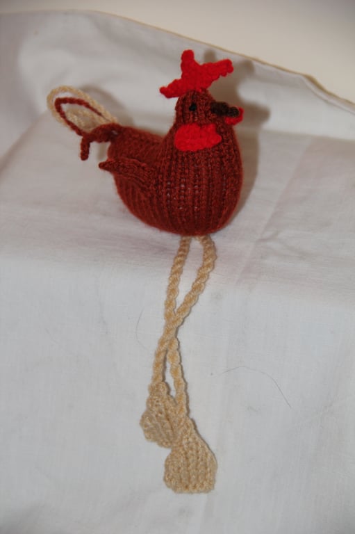 Little Brown Dangly Hen