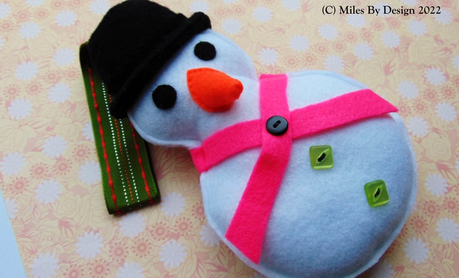 Festive Hanging Snowman Decoration