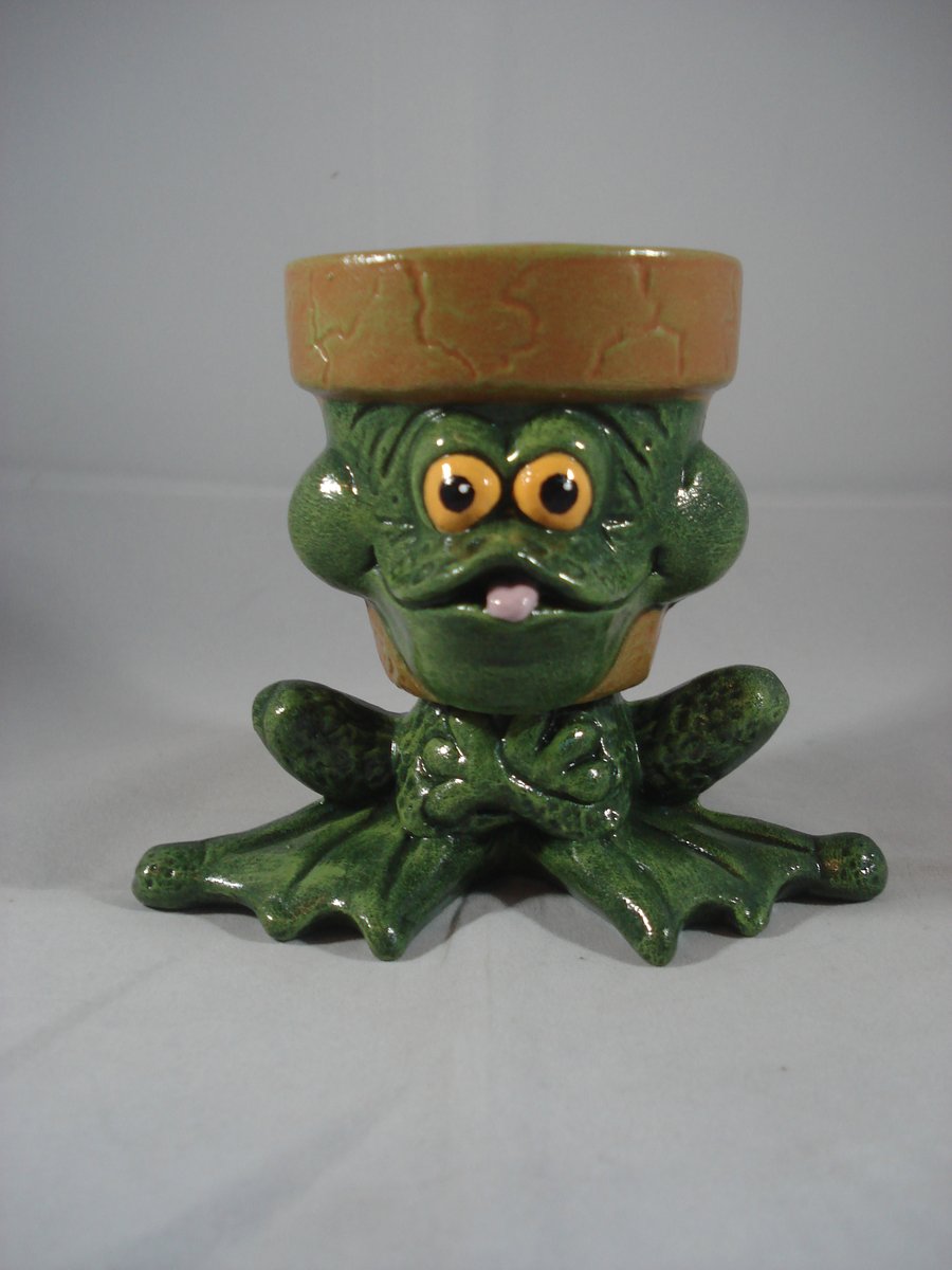 Ceramic Very Small Green Frog Toad Animal Plant  Pot Candle Tealight Holder.