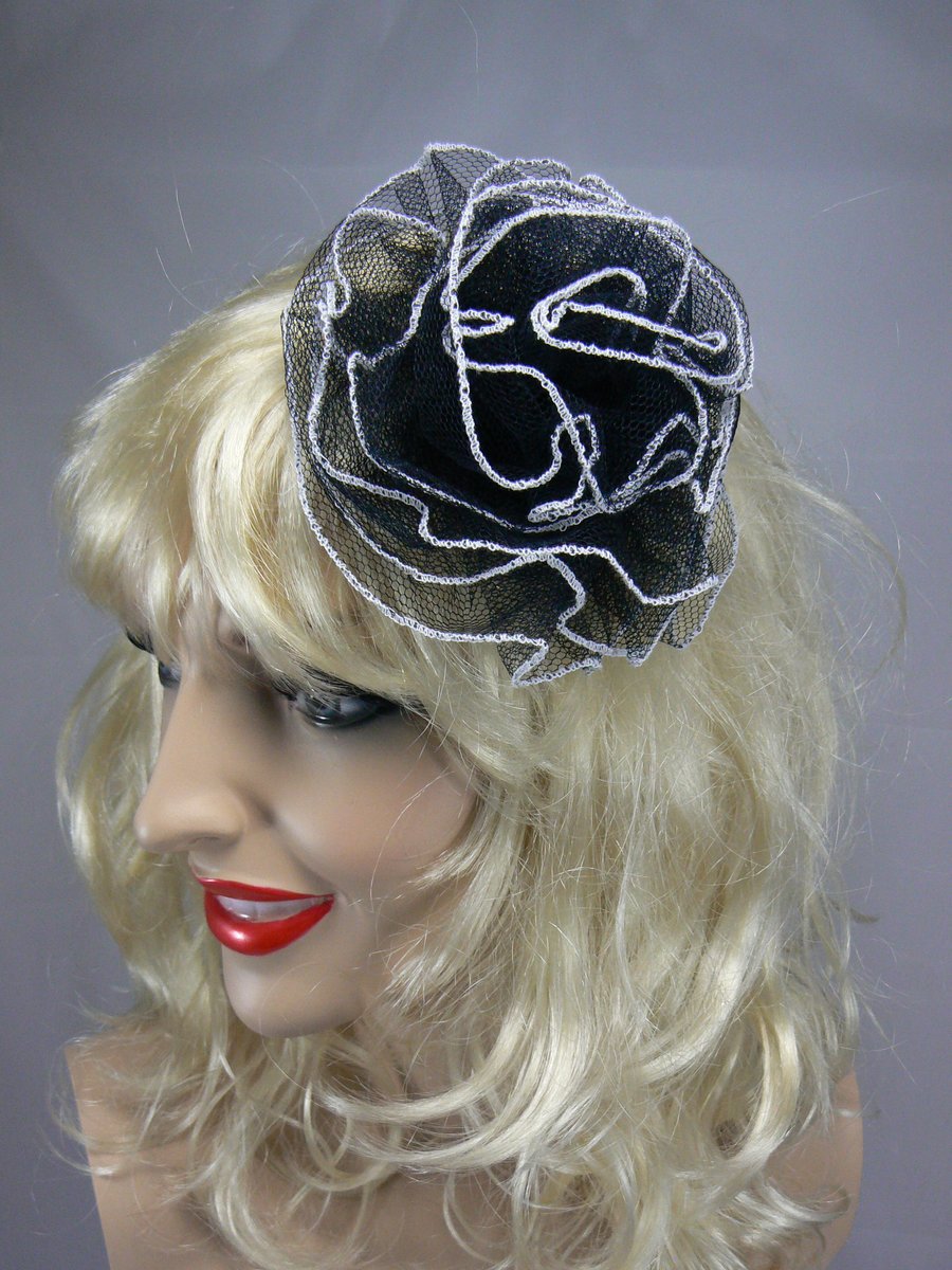 Black net hair comb edged in white 