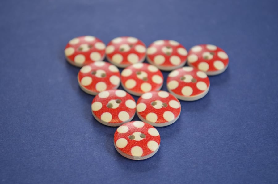15mm Wooden Spotty Buttons Red White Large Dots 10pk Spot Dot (SSP5)