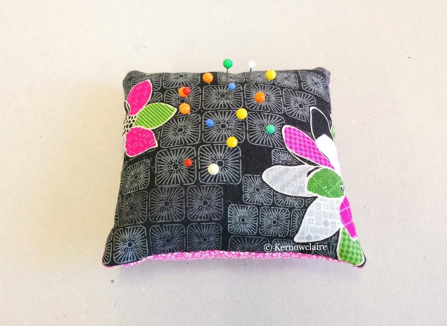 Pin cushion in black, grey and pink