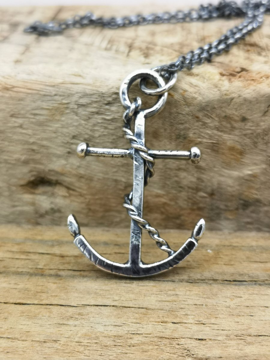 Hold Strong Anchor Pendant