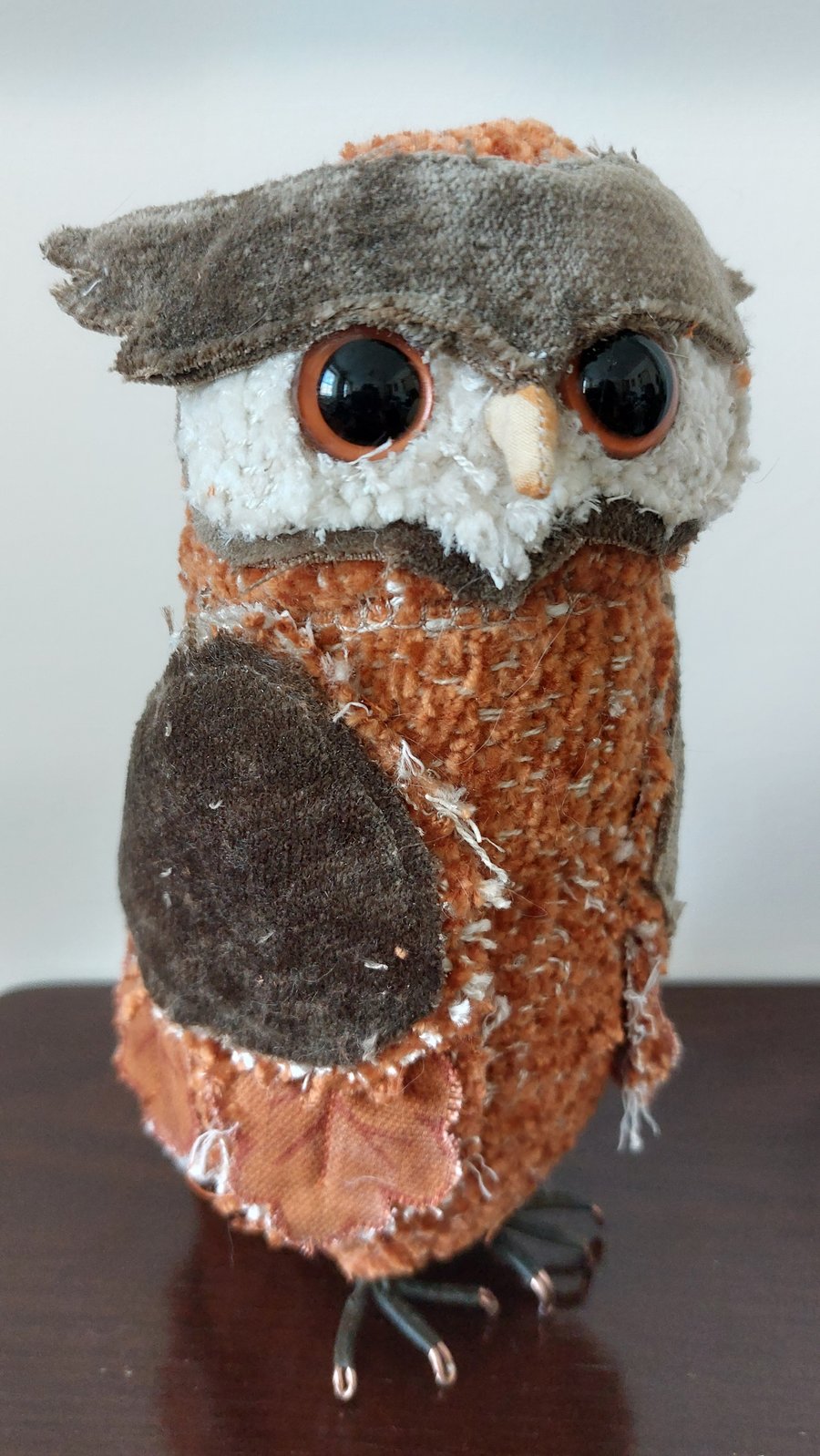 Owl soft sculpture ornament decoration 