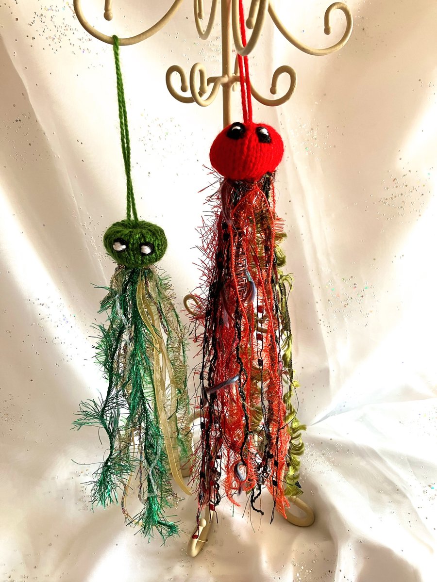 2 happy sparkly Christmas jellyfish