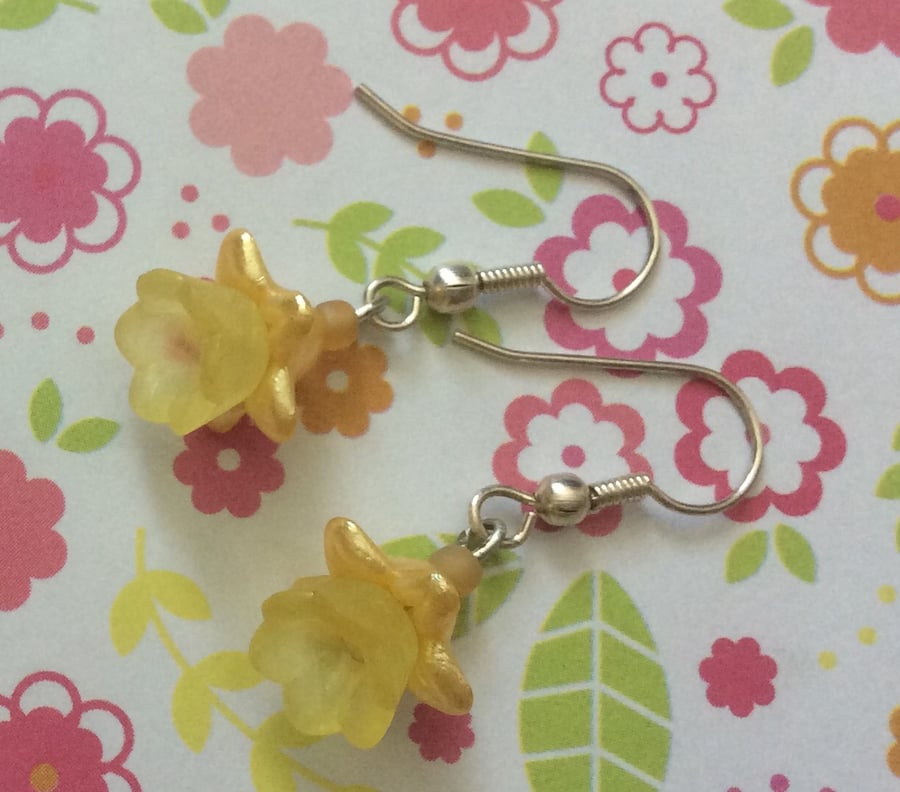 Pretty Yellow Lucite Flower Drop Earrings