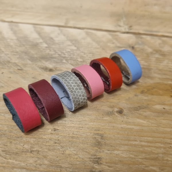 X2 Genuine Leather Belt LoopsKeepers, 15mm. PinkBlueRedSnake Skin