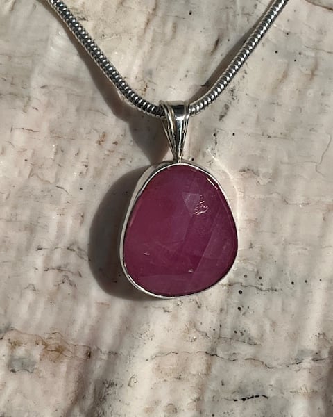 Pink Sapphire pendant