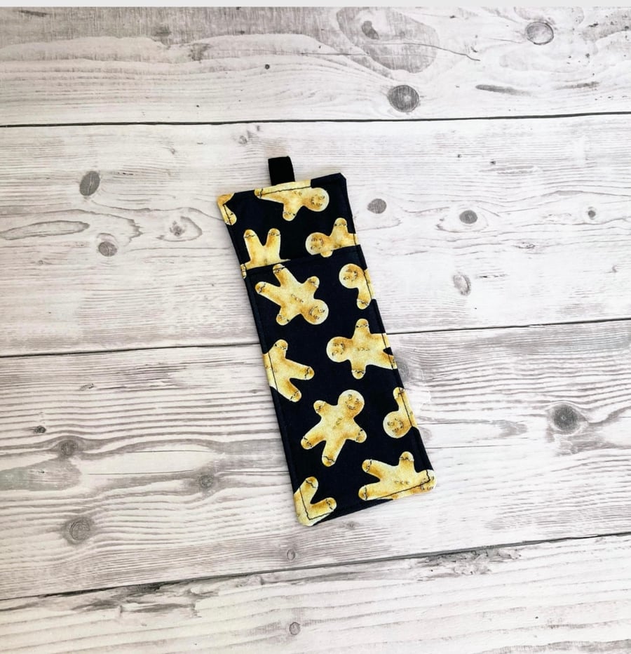 Christmas Gingerbread Men Double Sided Glasses and Pen Holder for Lanyards. 