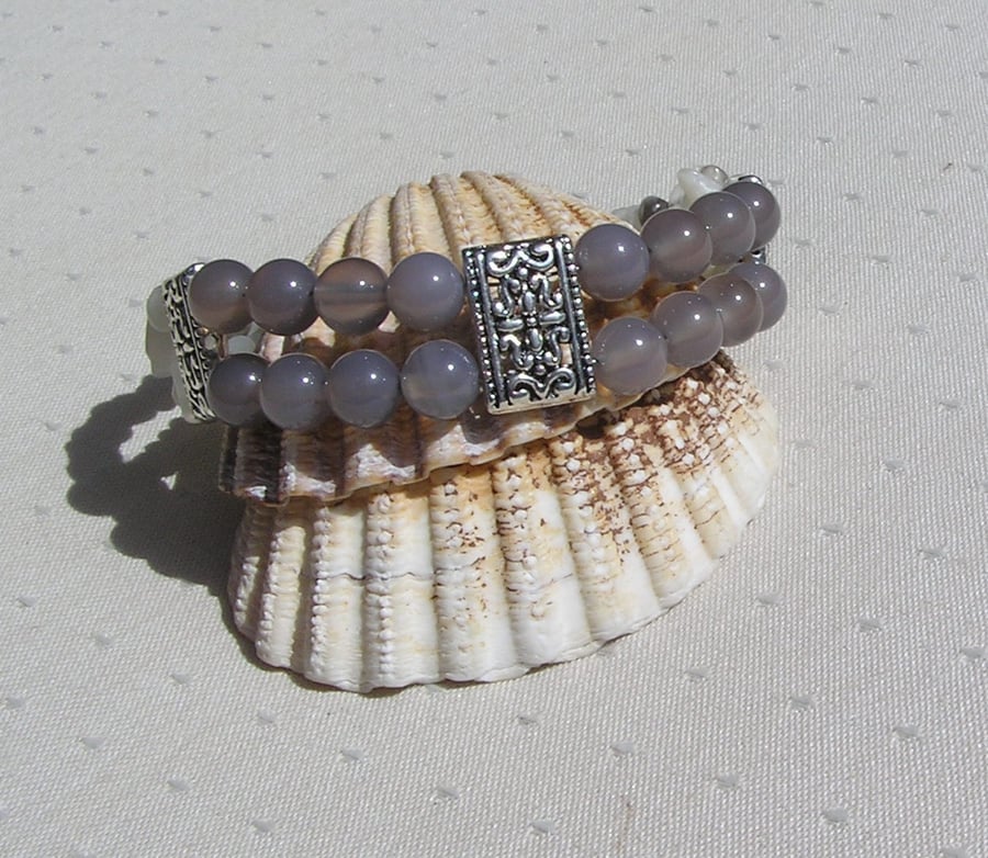 Grey Agate Crystal Gemstone Beaded Chakra Bracelet "Elspeth"