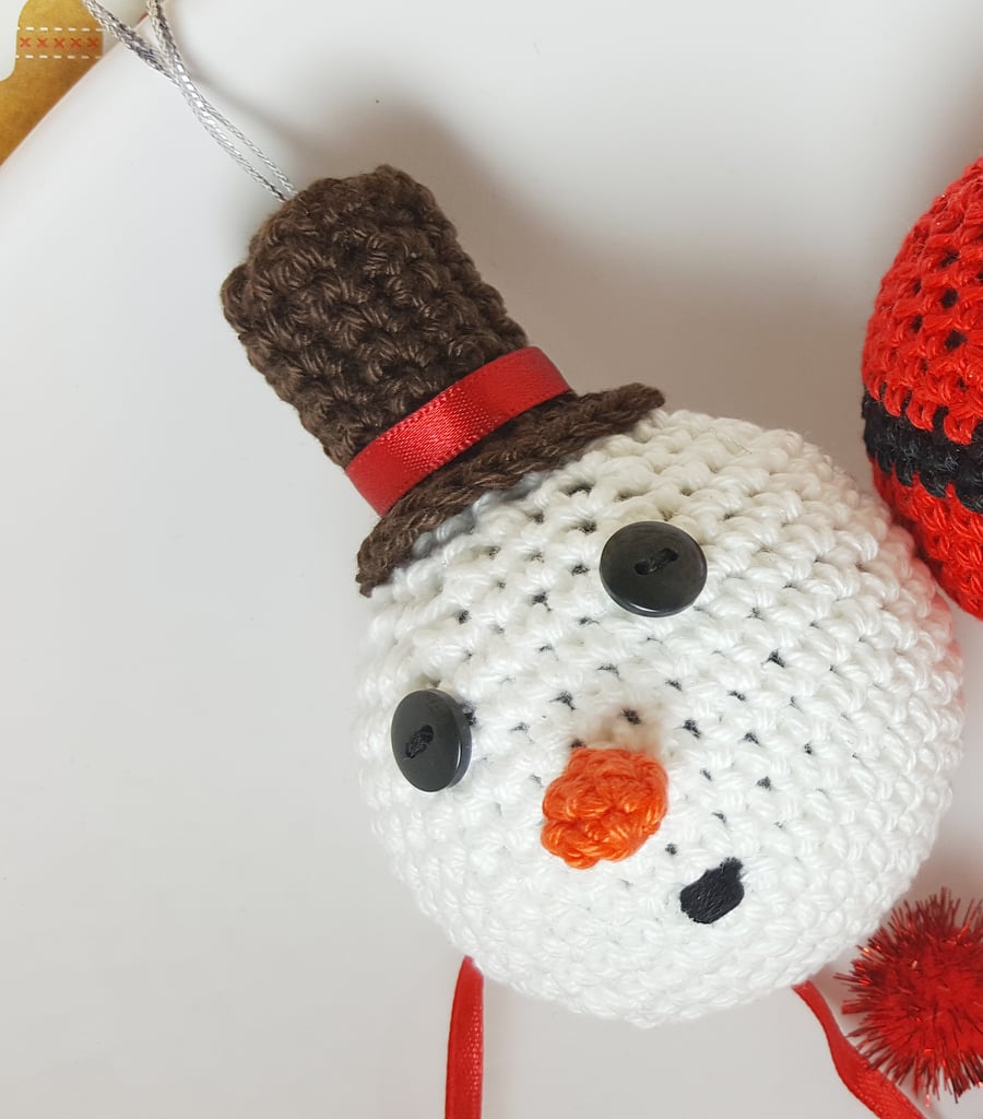Snowman Bauble (with brown hat)