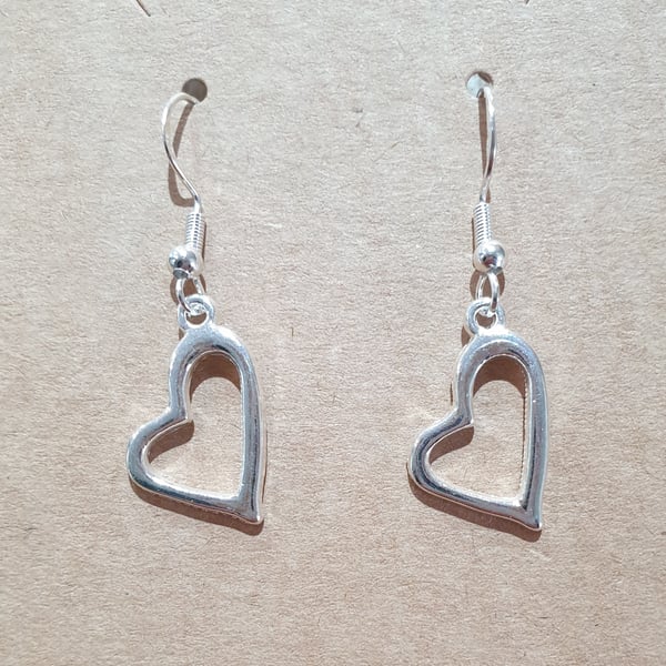Silver-Plated Hollow Heart Earrings on 925 Silver-Plated Ear Wires
