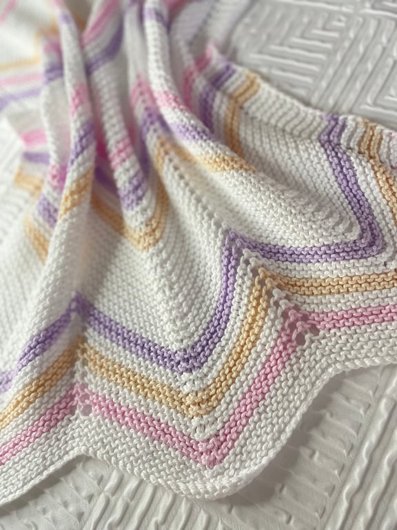 Summer pastels. Hand knitted baby blanket in 100% cotton. 