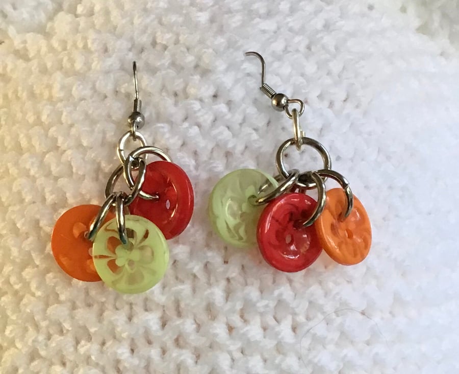 SALE..Recycled earrings,Button earrings,Drop earrings,Recycled buttons