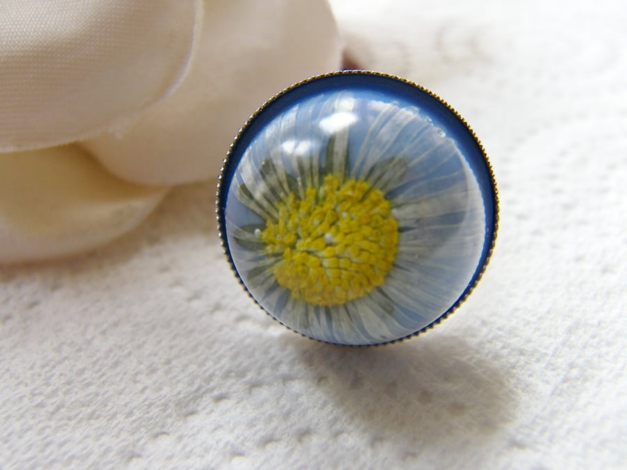 Real Daisy Flower Ring Nature Specimen Wearable Art - Daisy - One Size