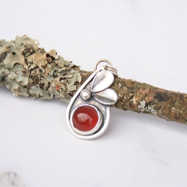 Sterling silver carnelian gemstone necklace