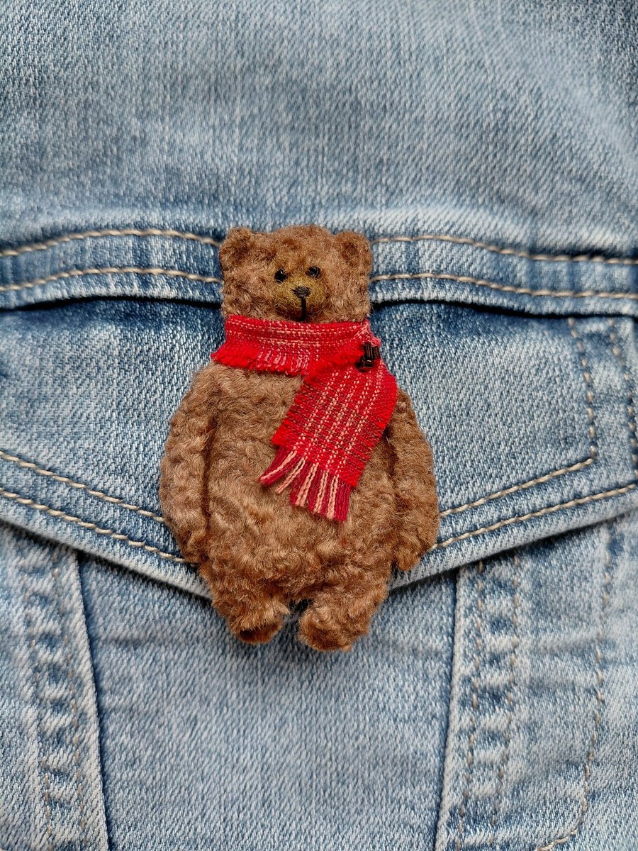 Percival – The Little Optimist Bear Brooch
