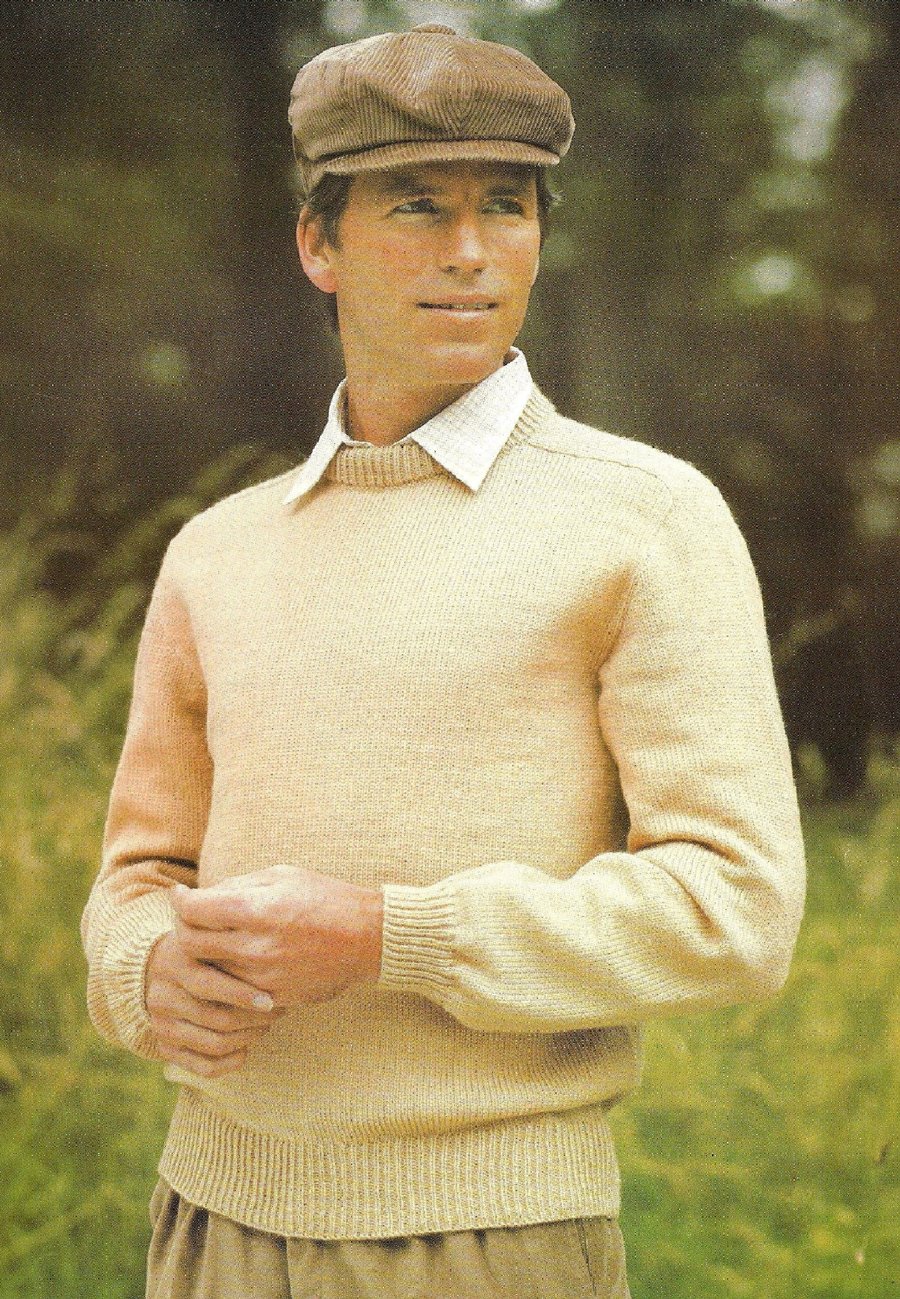 VINTAGE KNITTING PATTERN Mans Saddle Shoulder Sweater 