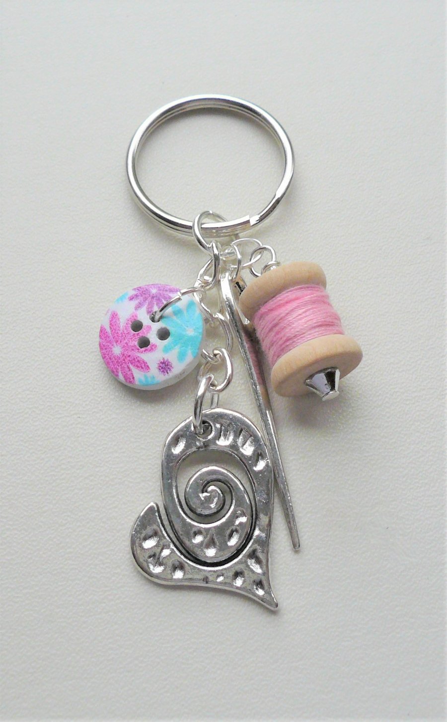 Pink Sewing Keyring or Bag Charm Button Cotton Reel Needle  KCJ4064