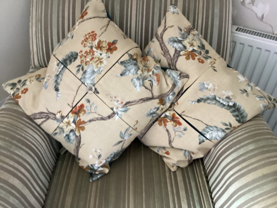 Set of cushion covers 