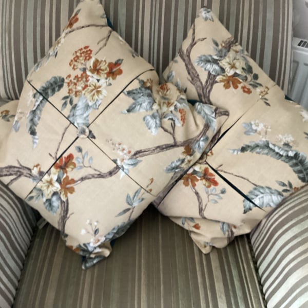 Set of cushion covers 