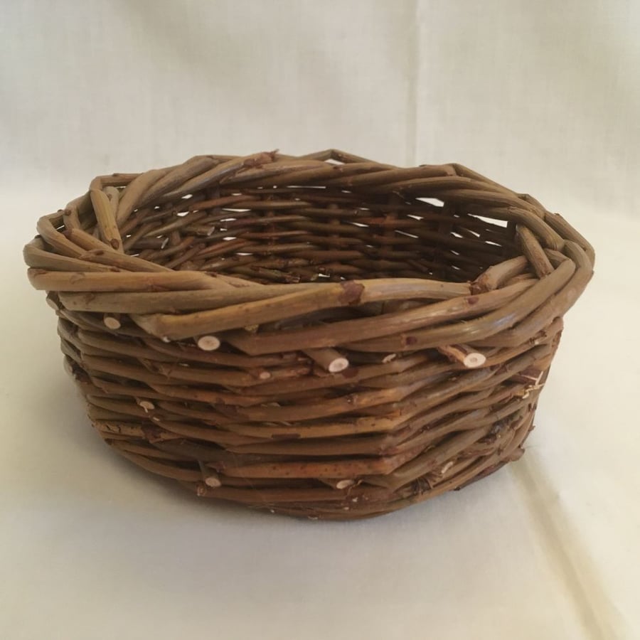 Willow Small Knick-Knack Basket (612)