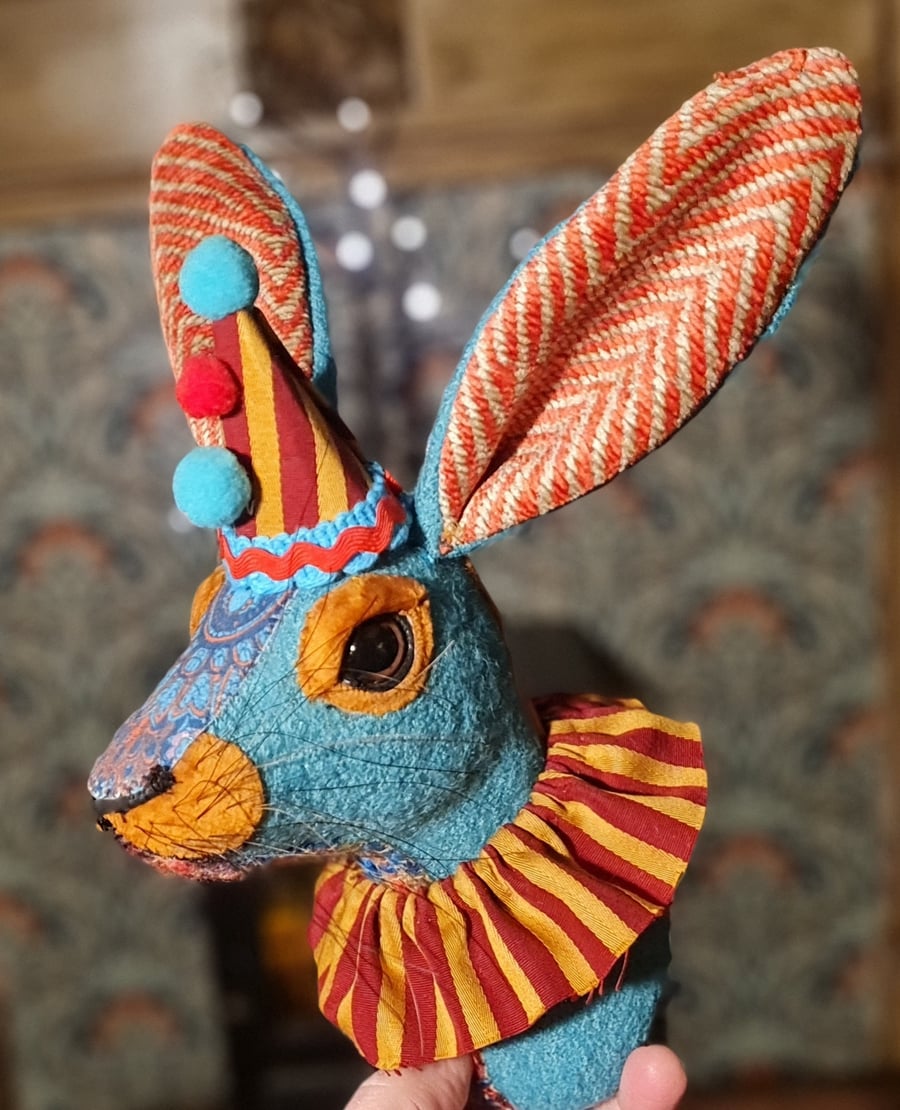 Faux hare head wall mount circus hare with hat & ruff - Mr Barnum