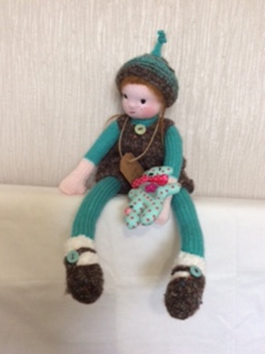 knitted doll - Aurora