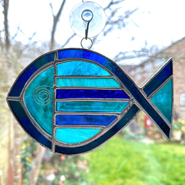 Stained Glass Striped Fish Suncatcher - Window Decoration - Blue and Turquoise 