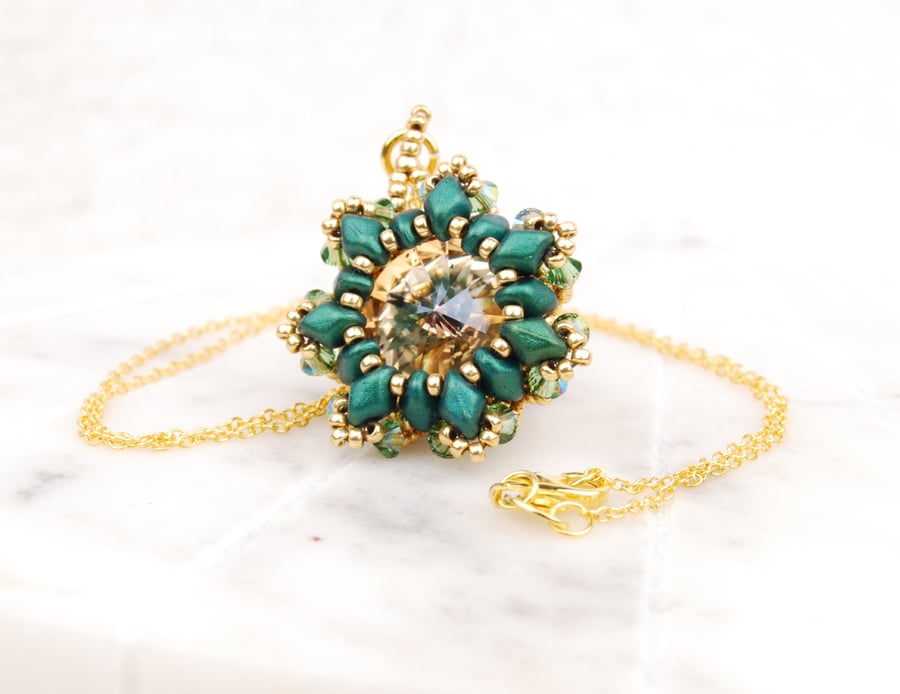 Crystal pendant in emerald green and gold, Handmade beaded necklace