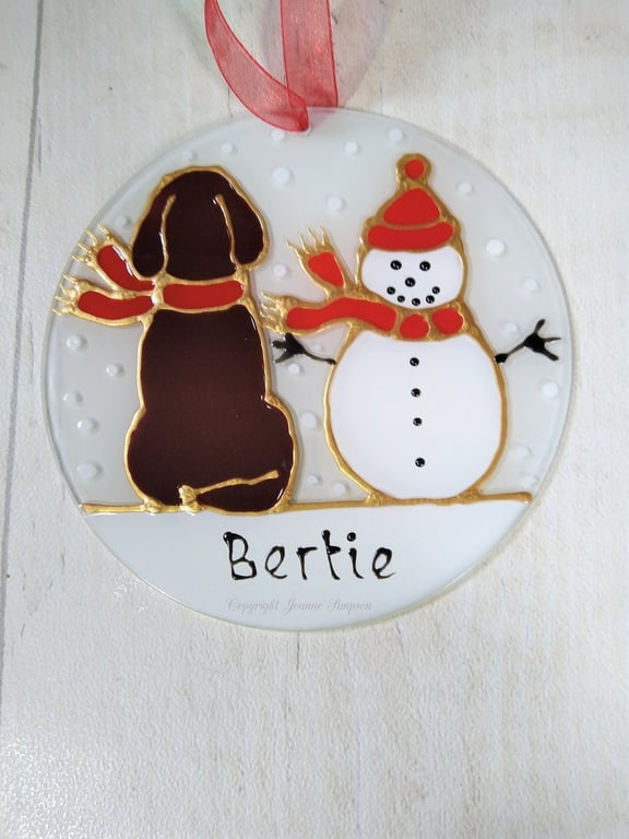 Cocker Spaniel Christmas sun catcher decoration. Hand painted glass decoration.