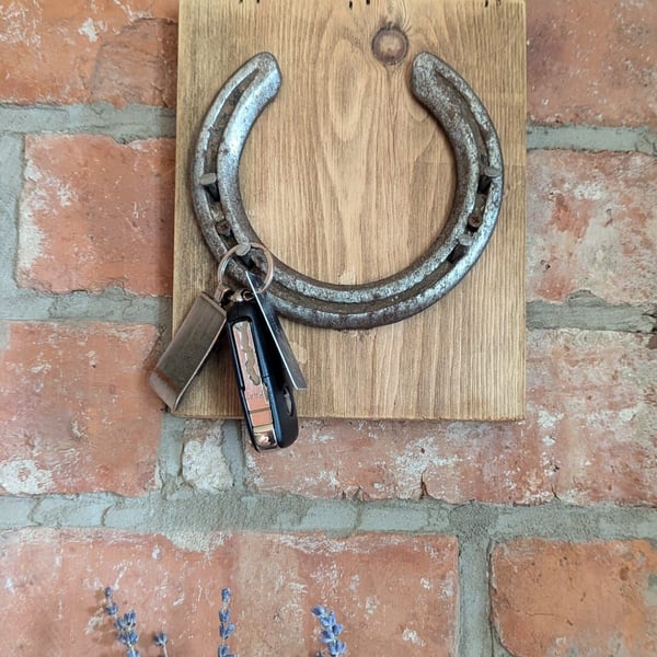 Unique key rack