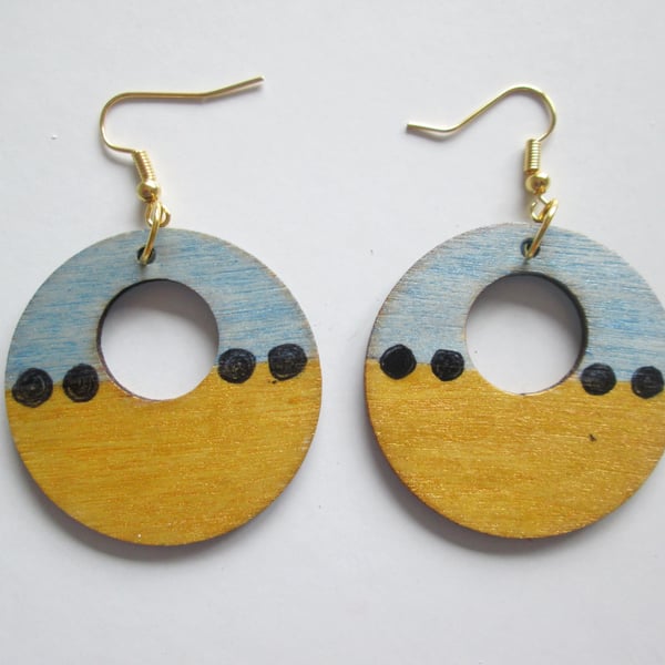 Wooden hand painted circle dangle earring. 