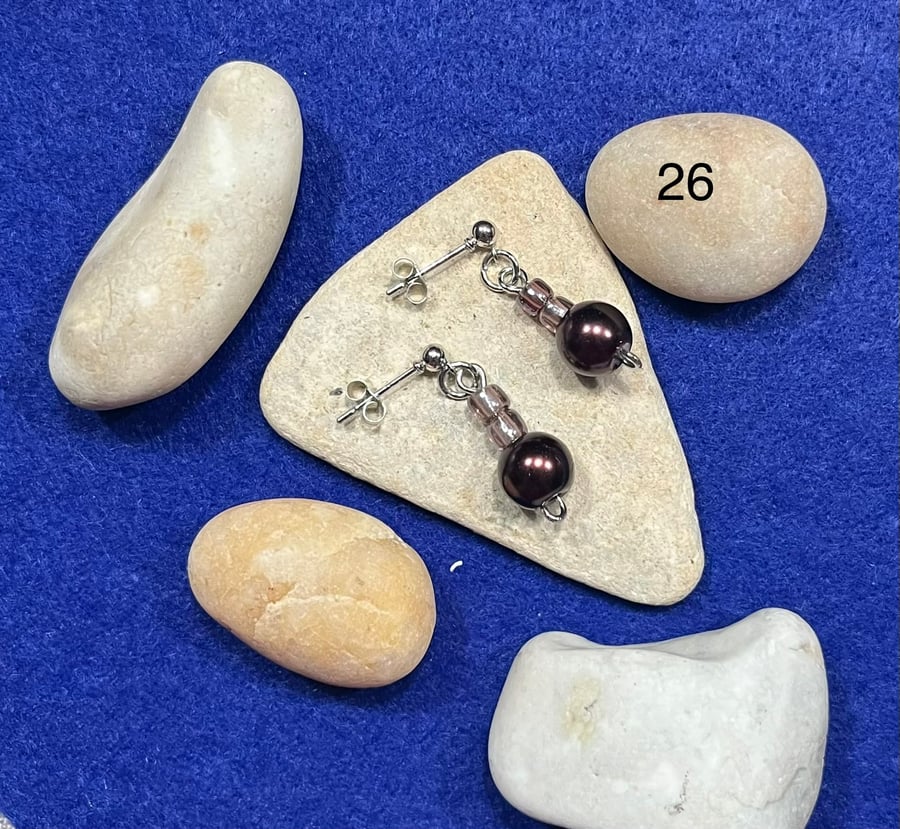 Beautiful brown dangling earrings.