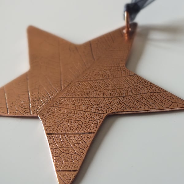 Leaf texture copper stars