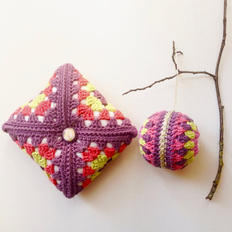 Pincushion, crochet square pincushion, organic cotton pincushion