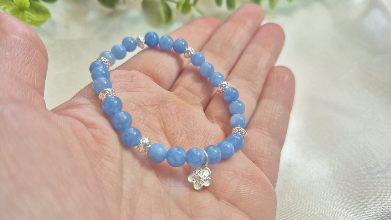 Handmade bracelet with natural Aquamarine stones